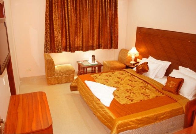 Hotel Kyron Delhi Kültér fotó