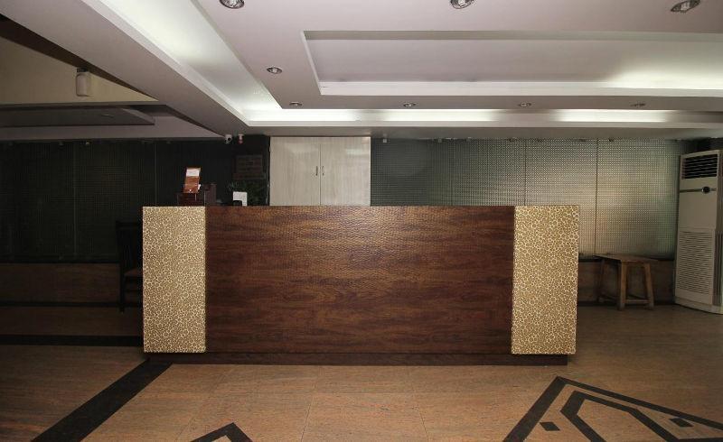 Hotel Kyron Delhi Kültér fotó