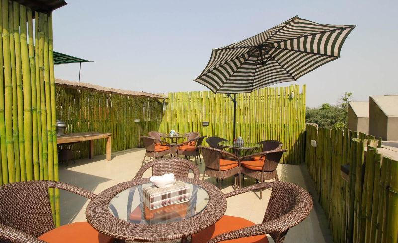 Hotel Kyron Delhi Kültér fotó